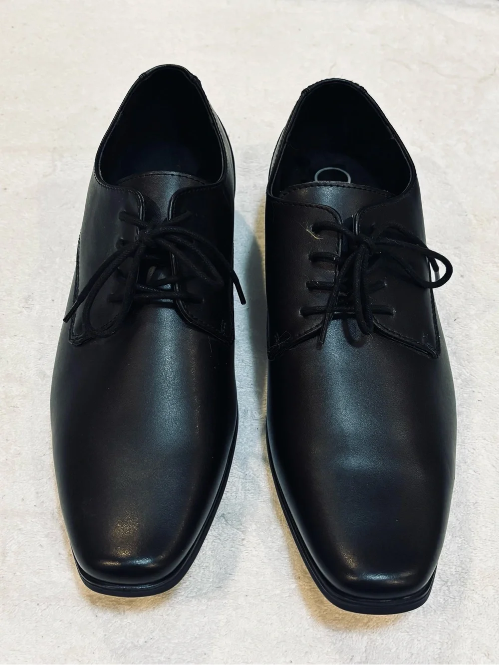 Brand New Men’s Leather Calvin Klein shoes.  Size 12 USA / 42 Euro - Box 86